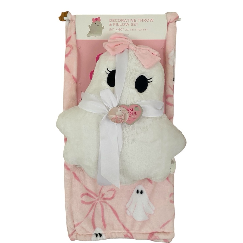 Glam Ghoul Ghost Pink/Bows Throw Blanket & Pillow NWT 🎀